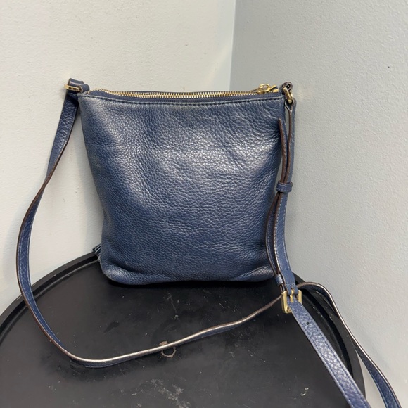 MICHAEL Michael Kors  Leather Crossbody Purse Camden Tassels crossbody EUC - Picture 3 of 9